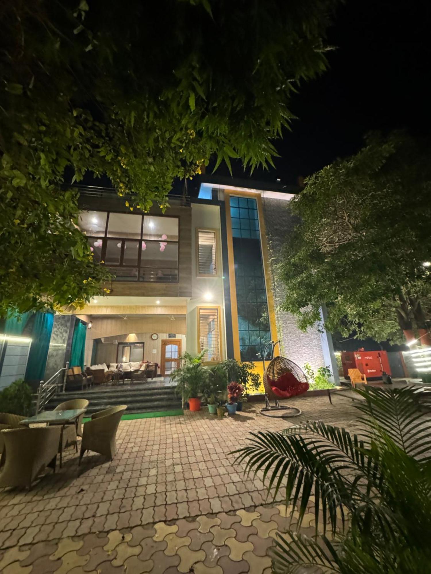 Kaashi Flora Villa Varanasi Exterior photo